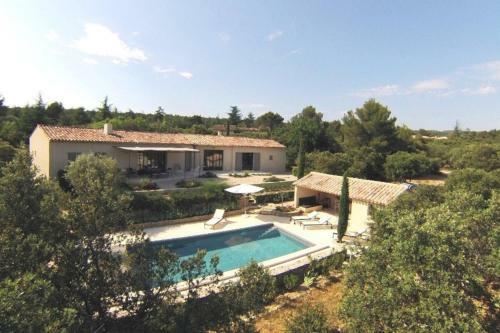 Lesquirou - A Chic And Peaceful Villa