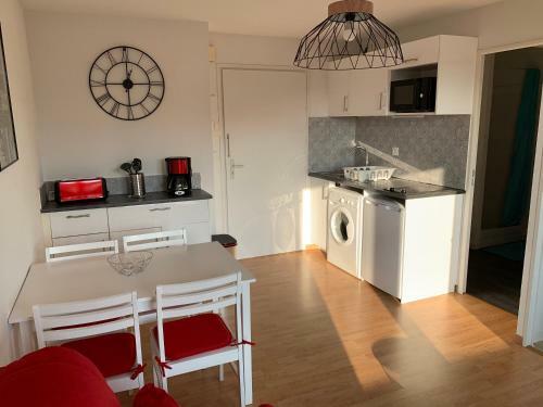 Apartamento T2, Acc�s Direct Plage, Proche Thalasso