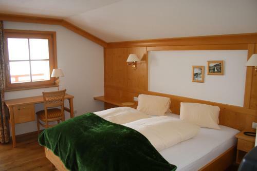 Hotel Sch�ne Aussicht