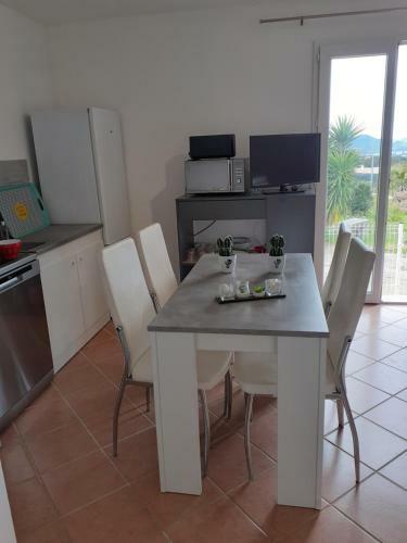 Logement Calme Et Agr�able � Proximit� D'ajaccio