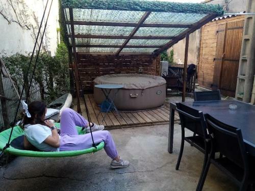 Maison De Campagne Avec Jaccuzi � Bulles