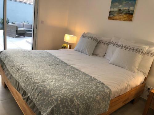 Location Villa Entre Lac Et Oc�an Avec Son Spa De Nage