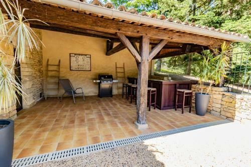 Villa Avec Piscine Sur Le Domaine D'un Ch�teau