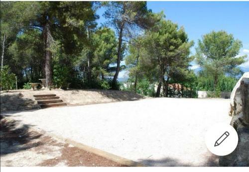 Les Dentelles De Montmirail