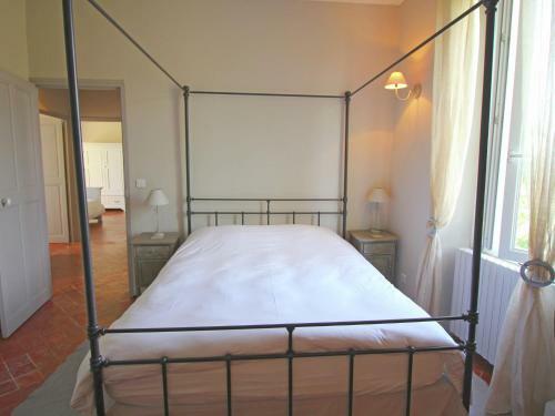 Modern Villa In Carpentras With Swimming Pool