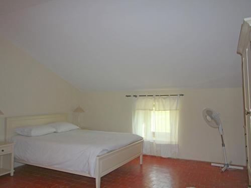 Modern Villa In Carpentras With Swimming Pool