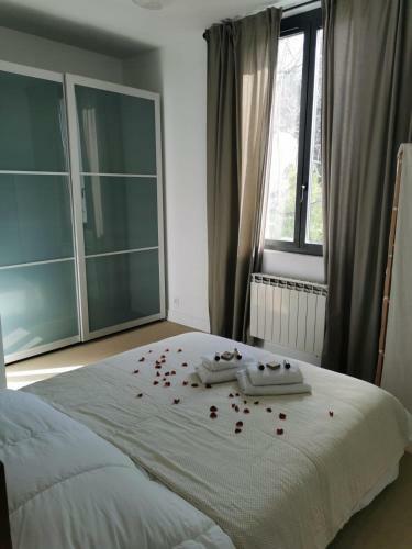 Villa Bagatelle Carqueiranne With Its Pool