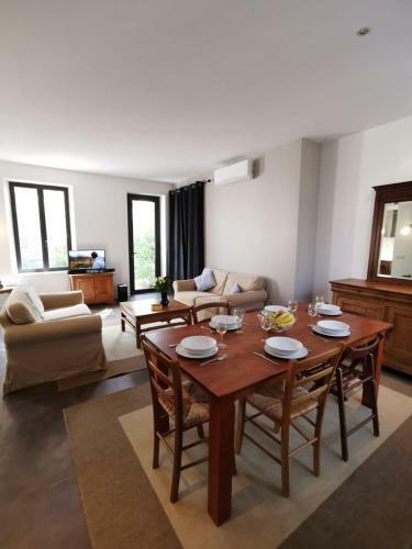 Villa Bagatelle Carqueiranne With Its Pool