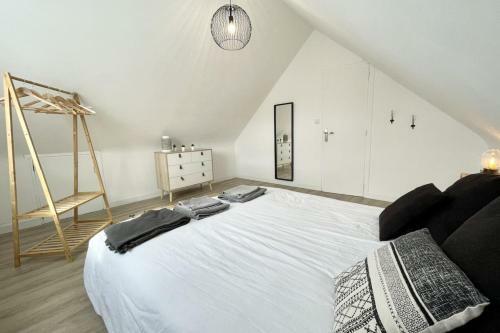 Le Dolmen Maisonnette Ultra Cocooning - Piscine