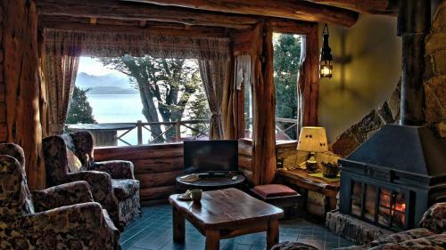 Lodge Caba�as Brazo Huemul