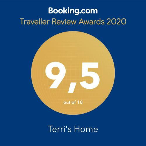 Hostal Terri's Home Fondi