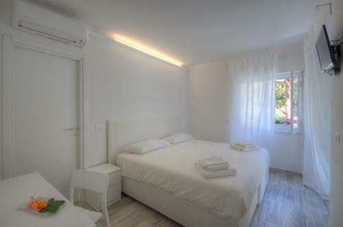 Hostal Rione San Carlo