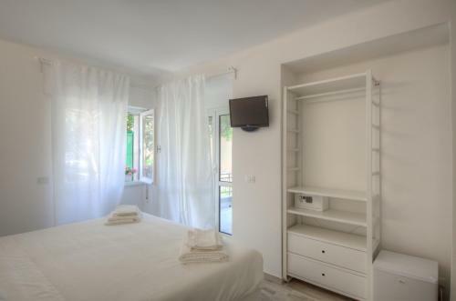 Hostal Rione San Carlo
