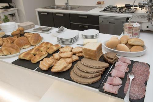 Hostal Rione San Carlo