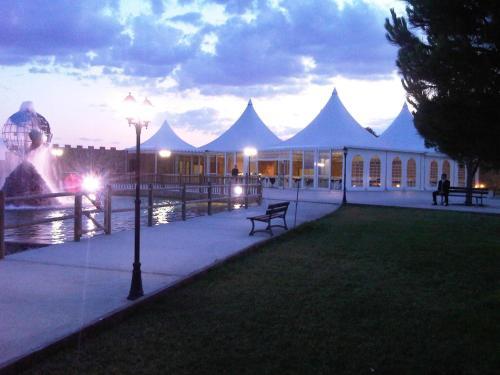 Hotel Vi�edos Y Bodegas El Castillo