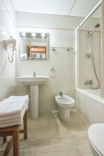 Hotel Farr� D'avall