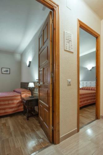 Hotel Farr� D'avall
