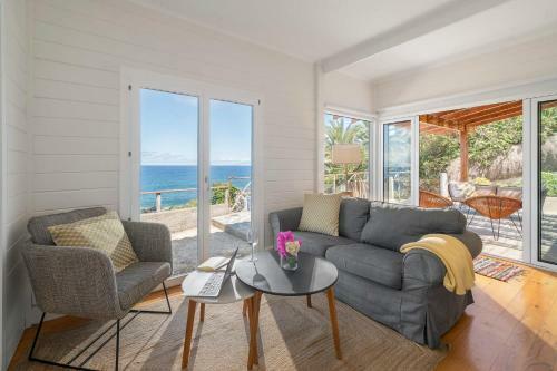 A Hideaway By The Sea Casa Da Rocha De Baixo