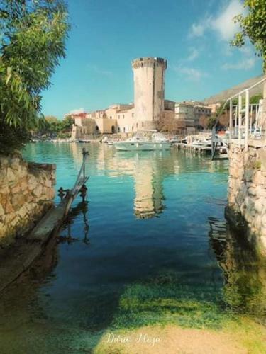 Hostal Villa Lucia Affitta Camere