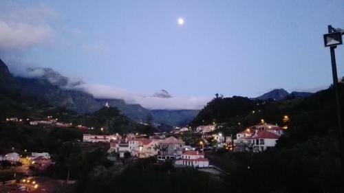 A Casa Da Av�...