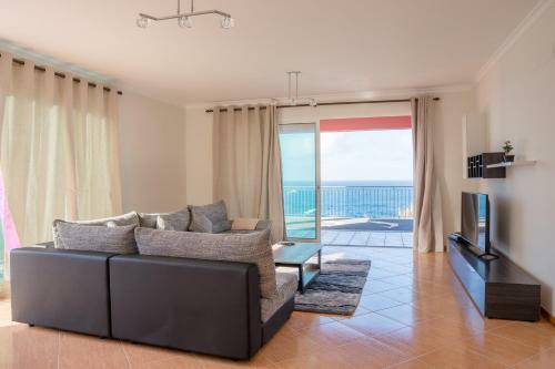 Villa Dolphin House