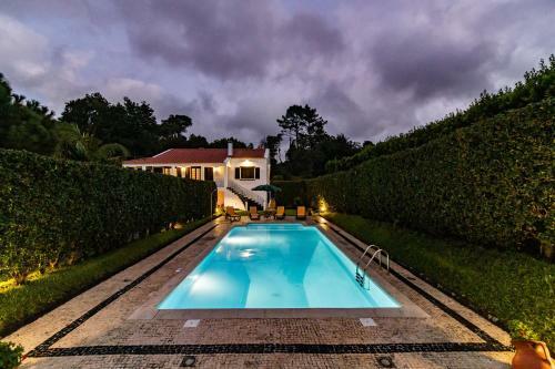 Casa Do Pinheiro With Shared Swimming Pool