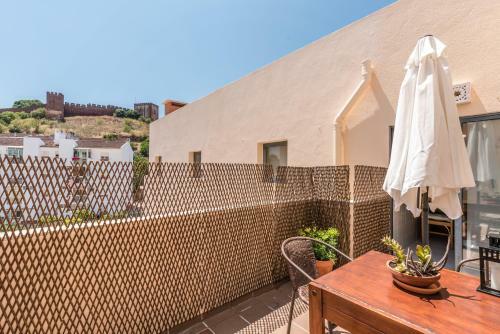 Varanda Do Castelo - Charming Apartment In A Historical Town