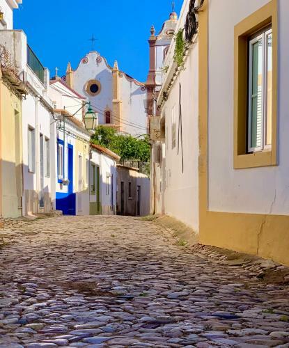 Bed & Breakfast La Maison Bleue Algarve