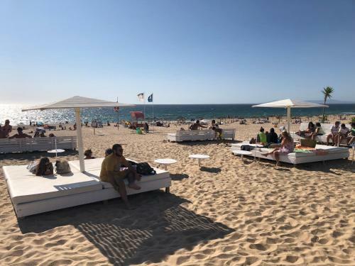 Casinha Azul Near Meco Beach