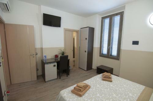 Hostal Guesthouse Buonarroti Florence