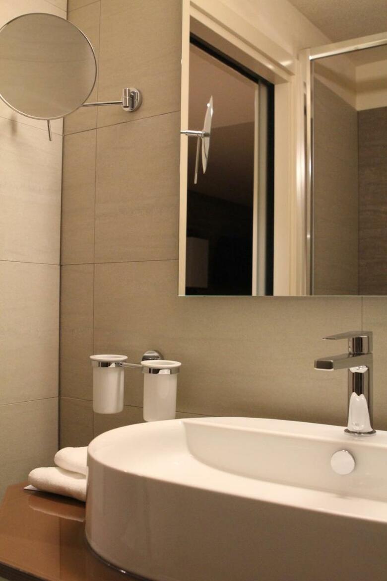 Hotel Ambassador