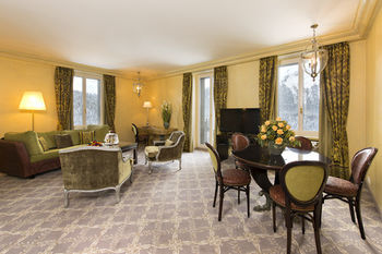Hotel Carlton