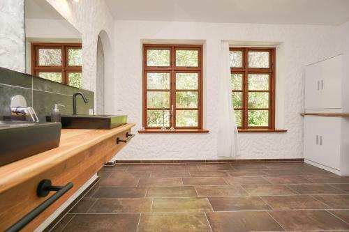 Ruhe Unter Reet - Haus Mit Sauna & Kamin Im Gr�nen