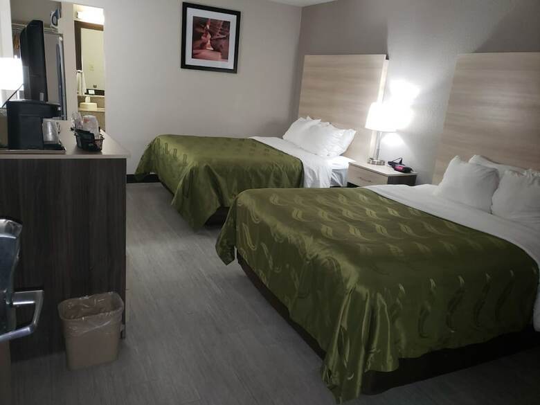 Hotel Quality Inn Airport East