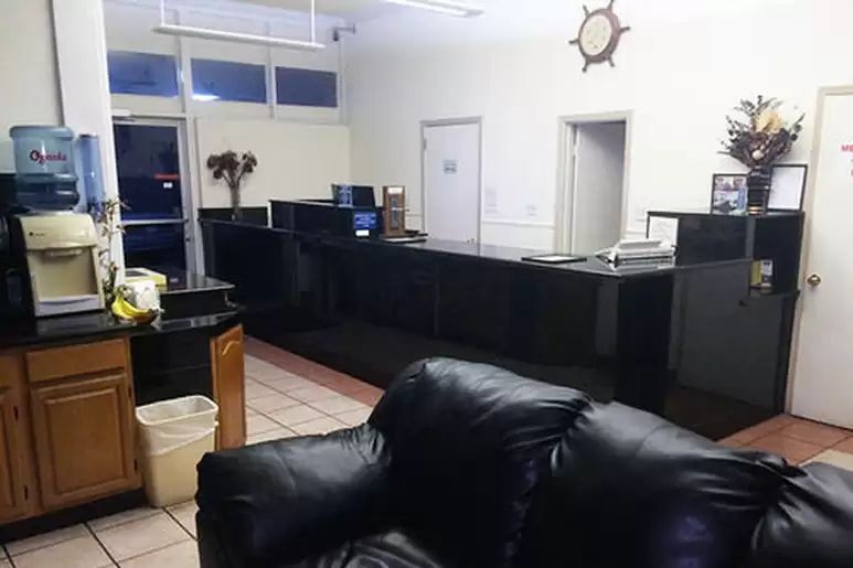 Town House Airport Motel