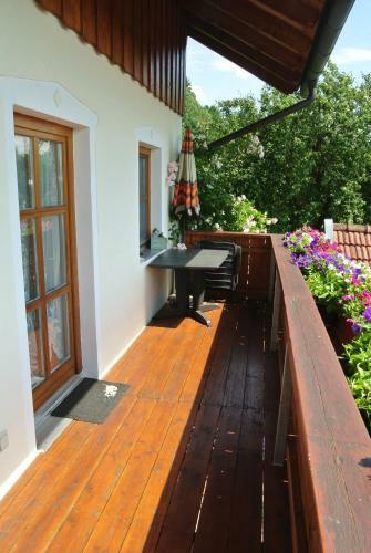 Apartamento Haus Am Waldrand - Ferienwohnung Augustin