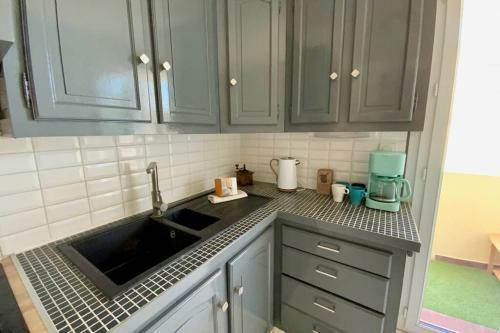Apartamento Le Castelnauvien - 3 Chambres Avec Parking !