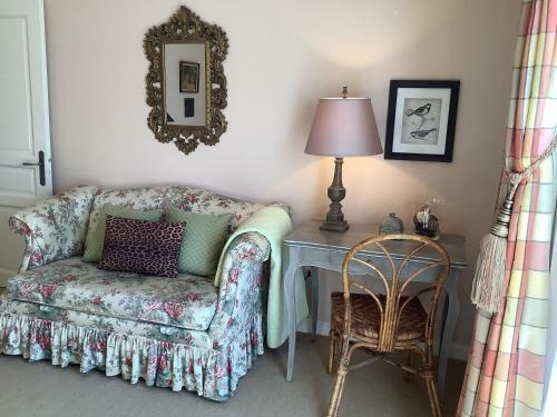 Mille Fleurs A Romantic Enchanting Renovated Luxury Bastide With Shared Pool