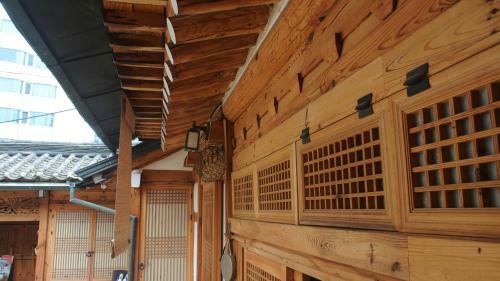 Hostal Namhyeondang Hanok Guesthouse