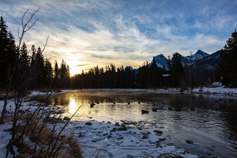 Aparthotel Spring Creek Vacations - Rundle Cliffs Lodge