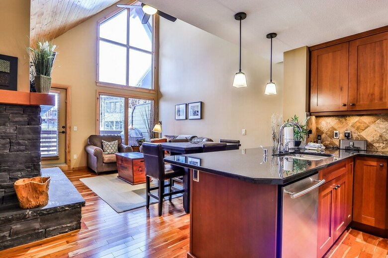 Aparthotel Spring Creek Vacations - Rundle Cliffs Lodge