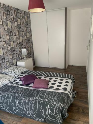 Jolie Chambre Proche De L?ange Bleu