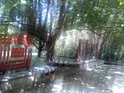 Hostal Les Pondres En Vaunage