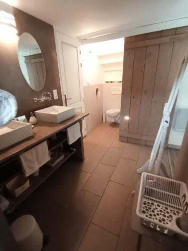 Hostal Au Coeur Du Luberon