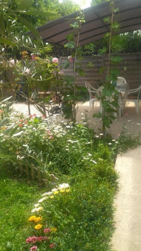 Hostal Au Coeur Du Luberon