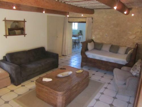 Appartement Dans Mas Proven�al Avec Piscine