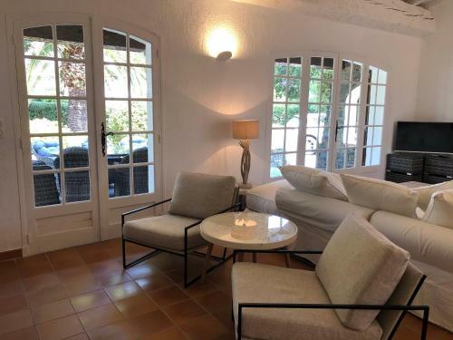 Maison Sous Les Pins
