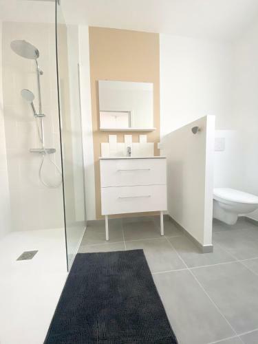 Belle Maison De 140m2, Proche Centre Ville