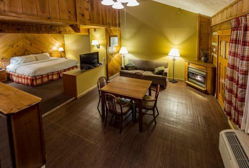 Hotel Timbers Lodge - Pigeon Forge