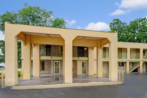 Motel Knights Inn San Marcos